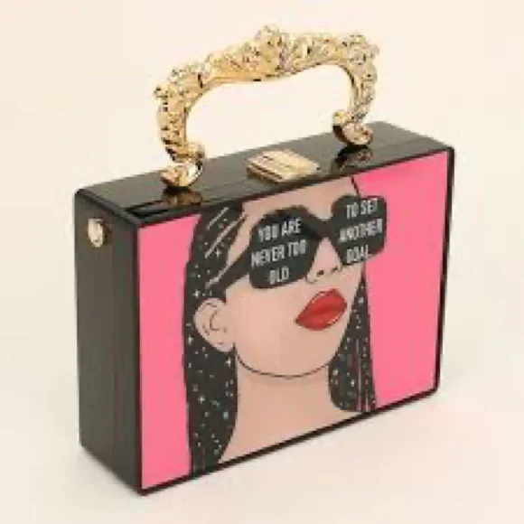 “Goal Setter, Goal Crusher” Pink Novelty Bag w/ Gold Chain- NWT - Picture 4 of 4